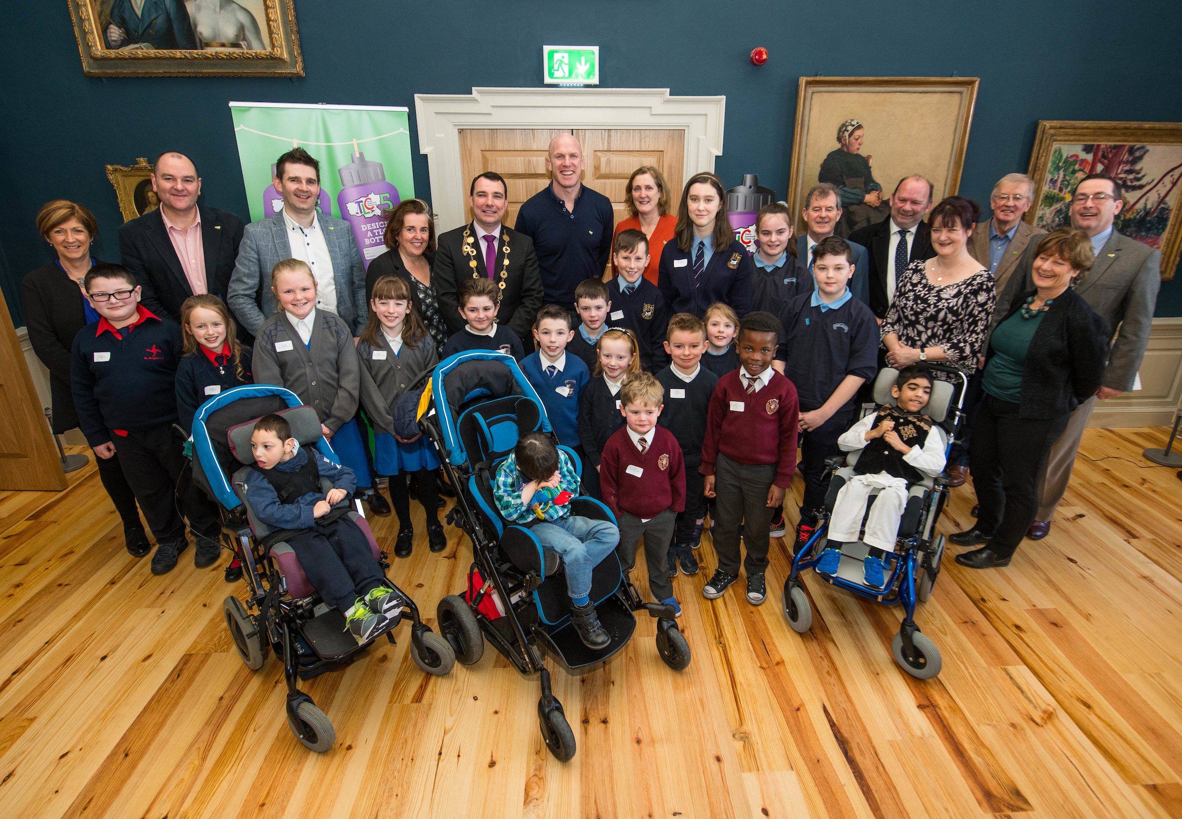 07/03/2019Prizewinners and representatives along with Joe Cleary from Mr Binman, Sinead McDonnell from Limerick City and County Council, Mayor of Limerick City and County, Cllr James Collins, Paul O'Connell, Helen O'Riordan and JP McManus at the 'Design a TLC Bottle' prizegiving at the Hunt Museum, Limerick. Over 50 primary schools across the county entered ahead of Team Limerick Clean-Up 5, which will see thousands of volunteers take to the streets of Limerick city and county for Europe's largest one-day clean up. Sponsored by the JP McManus Benevolent Fund, the event has seen over 360 tonnes of litter gathered from the streets since inception in 2015. Over 14,000 volunteers have already signed up for the 2019 event, taking place on Good Friday, 19th April. Photo by Diarmuid Greene